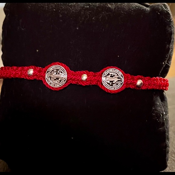 Protection bracelets - Picture 2 of 6